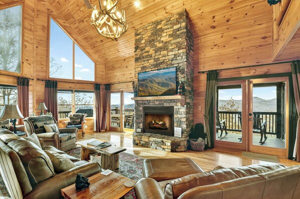 تلفزيون، مدفأة، تنس طاولة