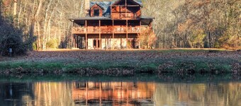Astounding River View - Peaceful Seclusion, Hot Tub Soaks, Games & Fireside Sips
