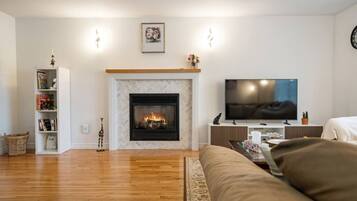 House | 4 bilik tidur