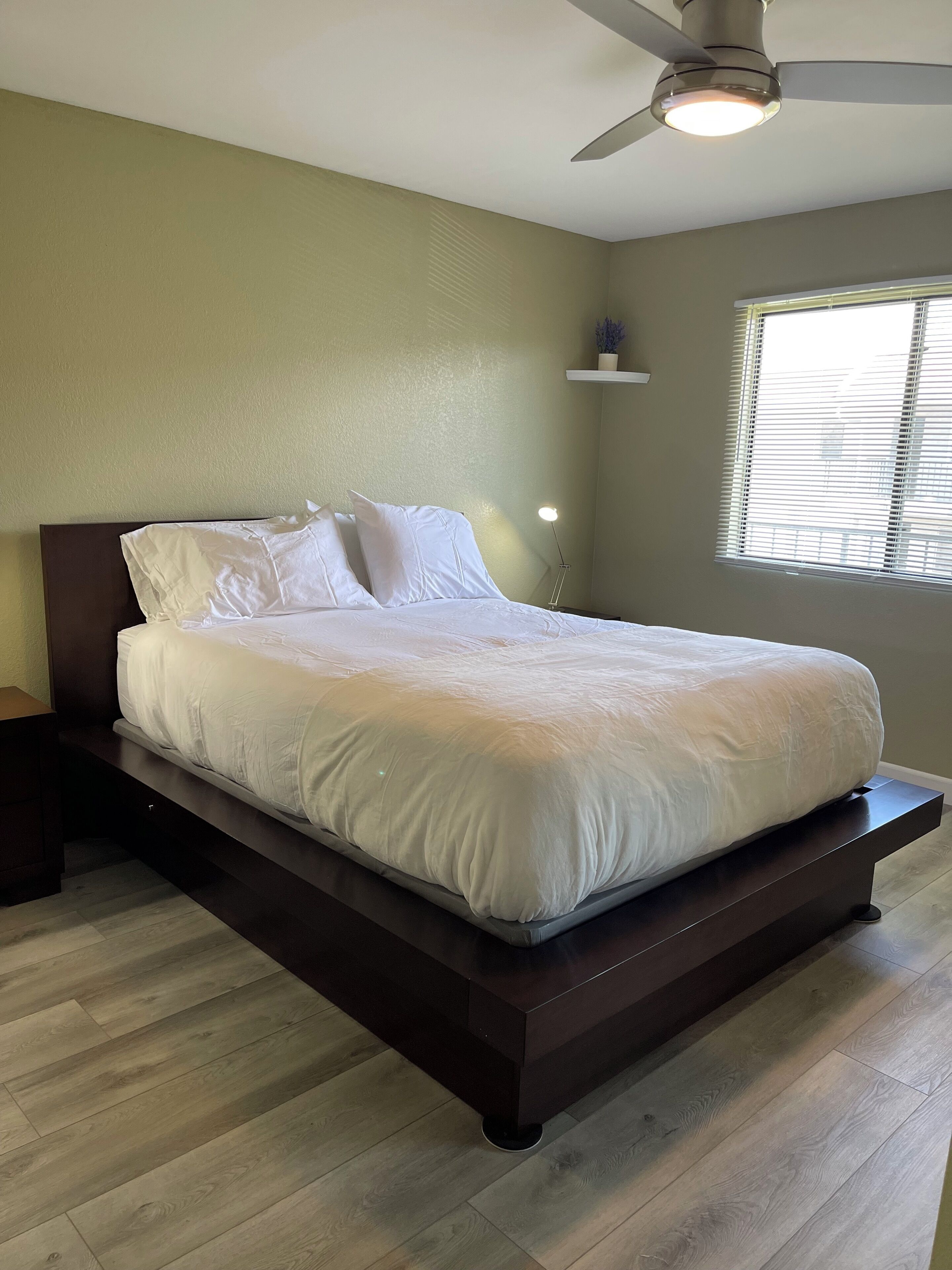 2 quartos, ferros/tábuas de passar roupa, Wi-Fi, roupa de cama