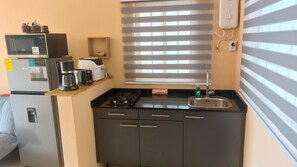 Microondas, placa de cocina