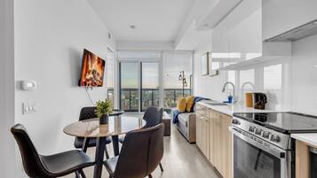 Elite Apartment, City View | Private kitchen | Full-size fridge, microwave, oven, stovetop