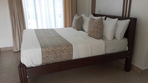 Free WiFi, bed sheets - The Blubird Guest House Kitale (Kitale)