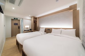 Quarto duplo luxo | Wi-Fi de cortesia, roupa de cama