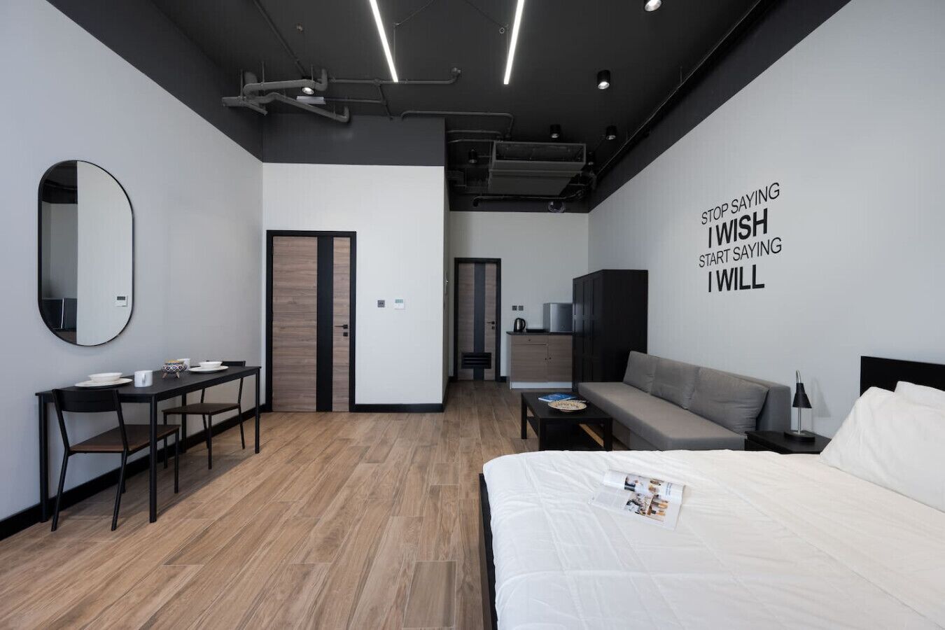 Desk, WiFi, bed sheets