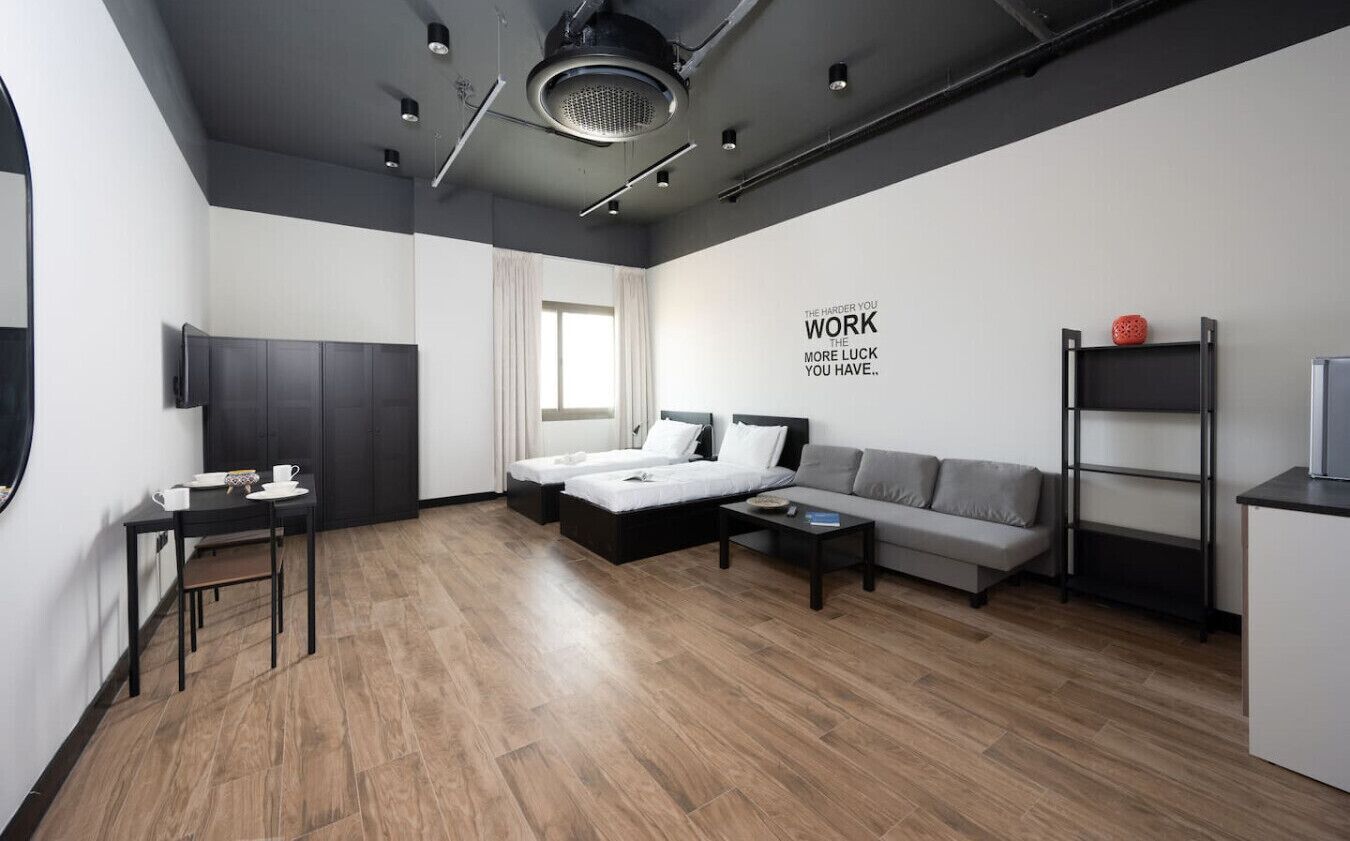 Bureau, Wi-Fi, draps fournis