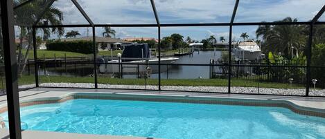 Piscine extérieure, piscine chauffée