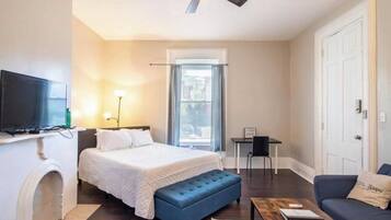 1 bedroom, iron/ironing board, WiFi, bed sheets