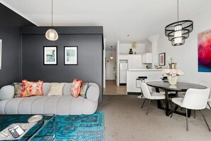 Living area - Sleek Waterfront Escape on Princes Wharf with Free Carpark (Auckland)