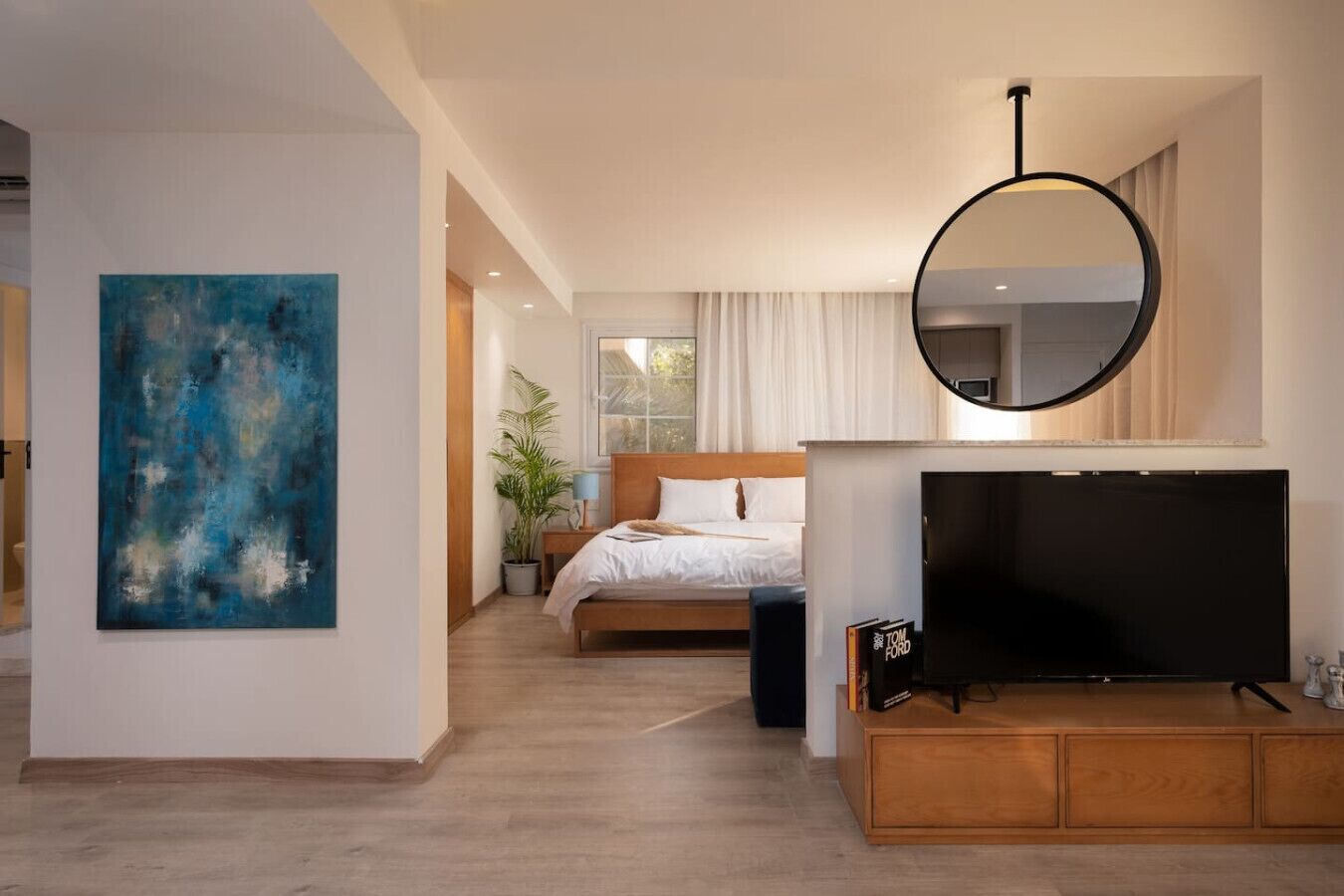 1 bedroom, desk, iron/ironing board, WiFi