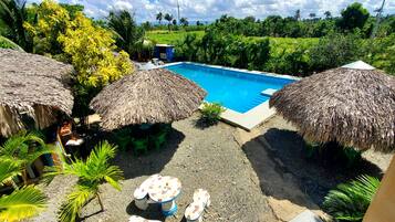 Premium bedding, laptop workspace, cribs/infant beds, rollaway beds