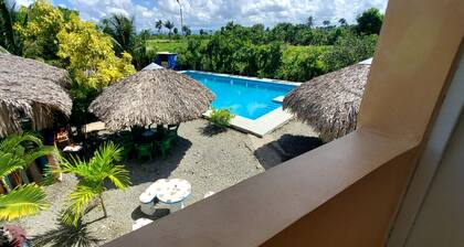 Hotelranchoelnovatosrl.com