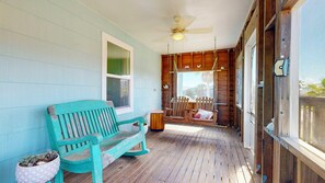 Interior - Pet Friendly, Golf Cart Access, Old Town Location (Port Aransas)