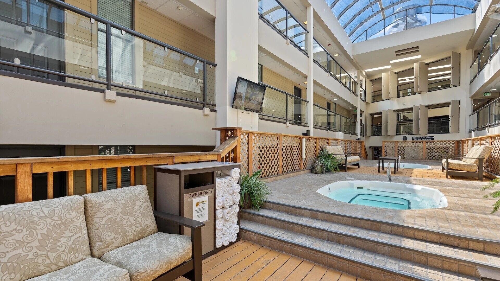 مغطس سبا داخلي