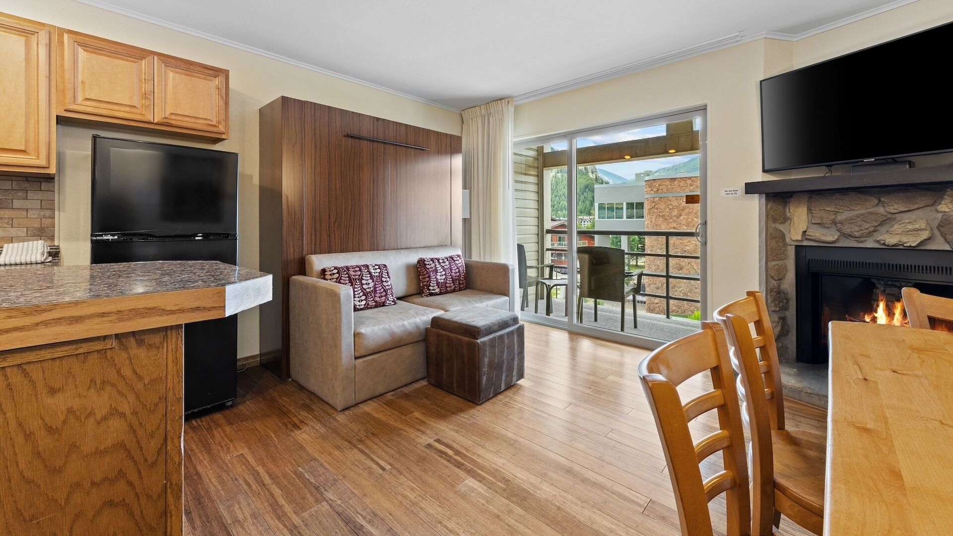 تلفزيون، مدفأة