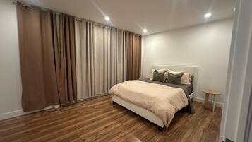 3 sovrum, strykjÀrn/strykbrÀda, internet och sÀngklÀder