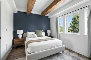 5 bedrooms, iron/ironing board, travel cot, WiFi