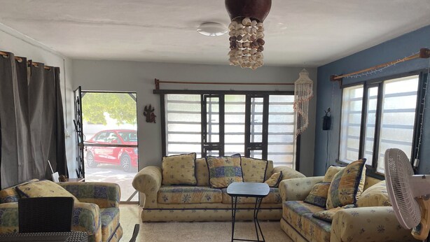 Living area - Casita Azul of the sea, simple with cool breeze∞†αΩΩ (Chelem)
