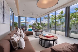 Living area - Villa Roxo (Takua Thung)