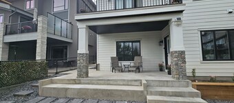 New Modern Suite in Calgary NW