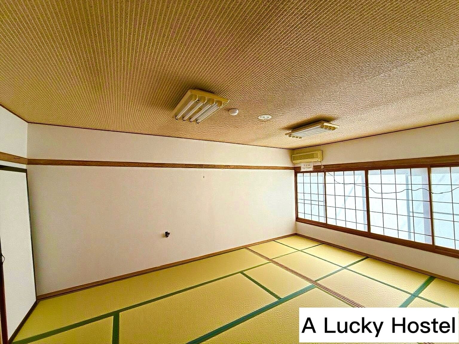 Chambre Quadruple Standard | Wi-Fi gratuit