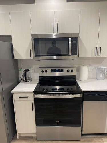 New Tastefully Furnished Suite In Regina