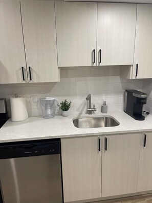 Microwave, oven, stovetop, dishwasher
