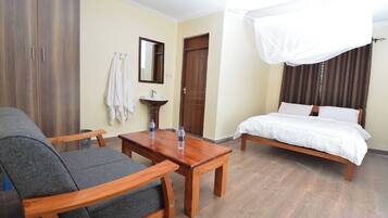 Standard Double Room, Garden View