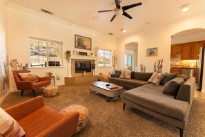 Smart TV, table tennis, books - Joshua Viewpoint / Near NP / Spa / Firepit (Yucca Valley)