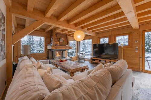 Luxury Chalet Pool & Jacuzzi near Megeve, Cordon, France