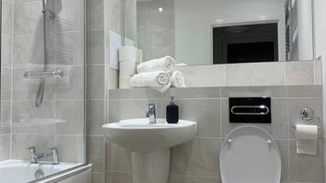 Shower, towels