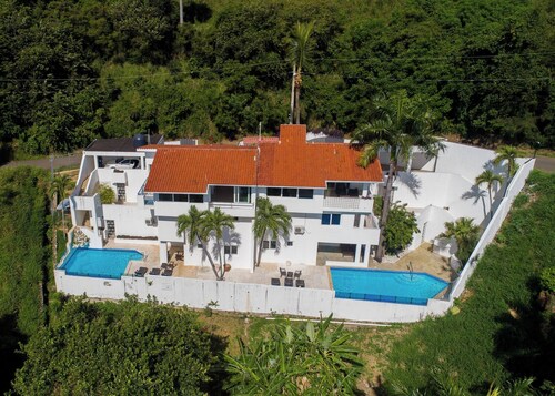 Casa Mango- Relax - Pool & Stunning Views