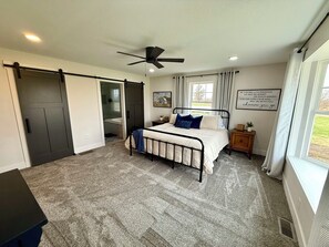 5 bedrooms, iron/ironing board, travel crib, free WiFi