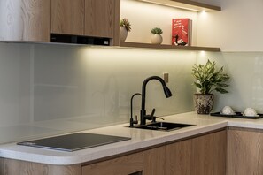 Suite, 2 Bedrooms | Private kitchen
