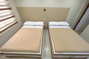 Deluxe Room | Free WiFi, bed sheets