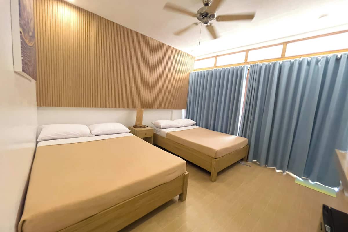 Executive Suite | Free WiFi, bed sheets