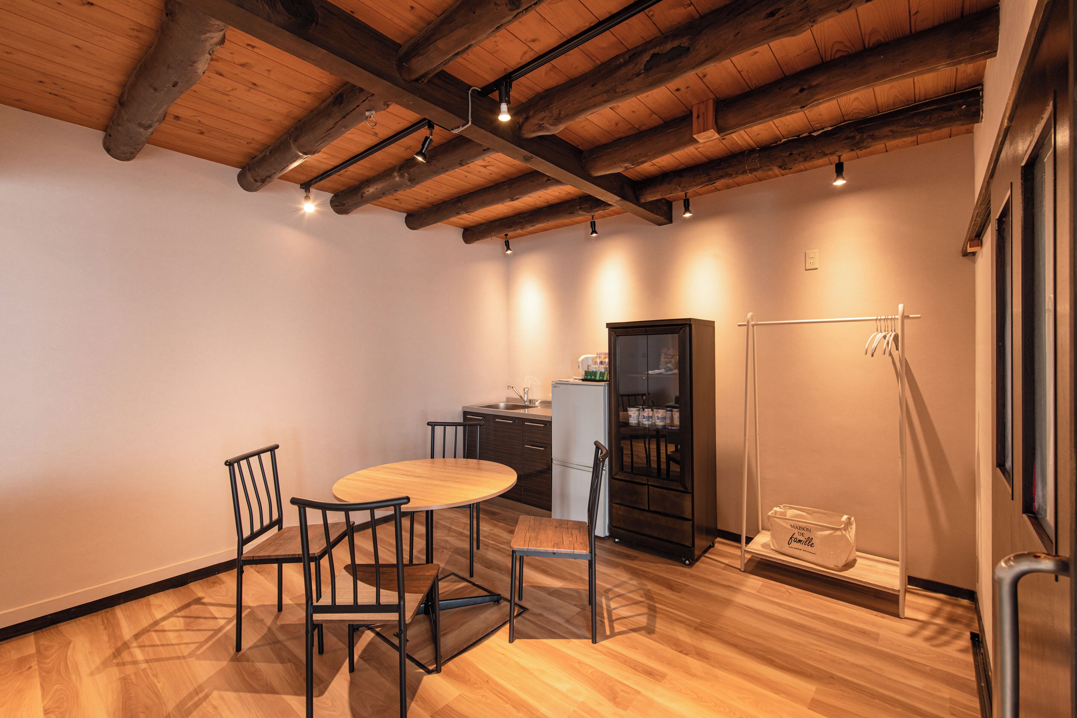 Cottage, Balcony, Ocean View | Private kitchen