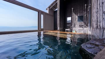 Cottage, Balcony, Ocean View | Bathroom | Hair dryer, towels, soap, shampoo