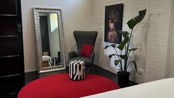 Luxury Apartment, Patio, Garden View | Iron/ironing board, free WiFi