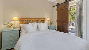 3 bedrooms, iron/ironing board, travel cot, free WiFi