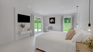 3 soverom, strykejern/-brett, reiseseng for barn og wi-fi (inkludert)