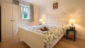 3 Schlafzimmer, kostenloses WLAN, Bettwäsche