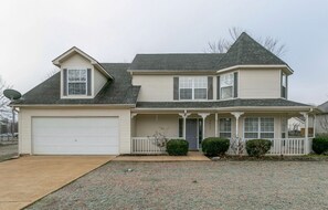 Exterior - 3-bedroom house in fabulous Columbia (Columbia)