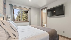 13 bedrooms, desk, iron/ironing board, WiFi