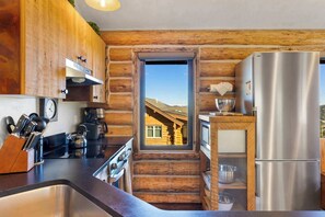 Kühlschrank, Ofen, Herdplatte, Geschirrspüler