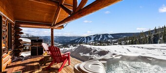 Cowboy Heaven Cabin Ski-In Ski-Out Hot Tub