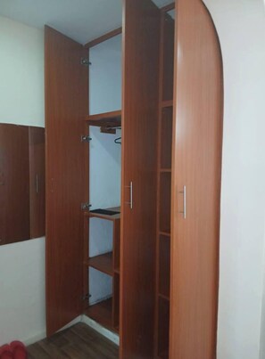 Standard Single Room | Free WiFi, bed sheets - The Nest Boyani Vihiga (Majengo)