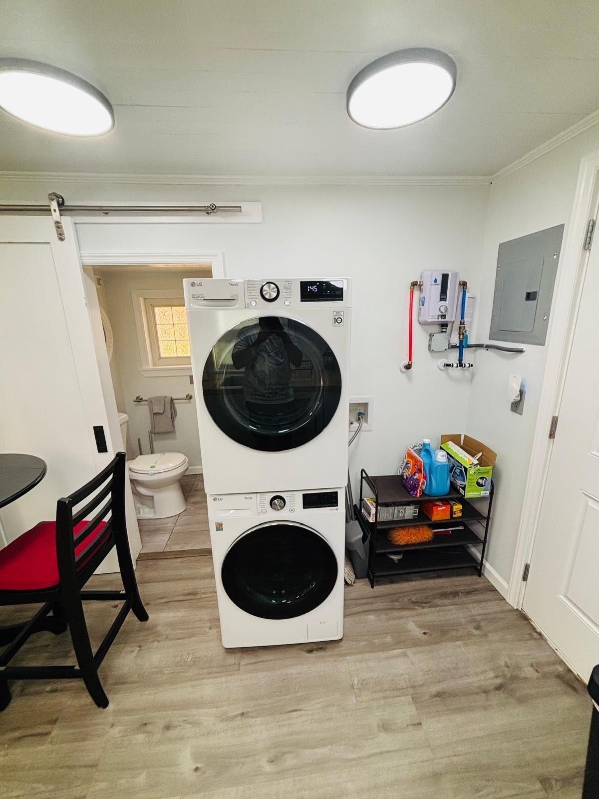Shower, jetted tub, towels, soap