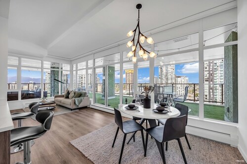 Modern 2 Bed 2 Bath Condo with Parking, Patio & Amenities – Prime Location