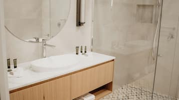 King Parrot Lodge | Bathroom